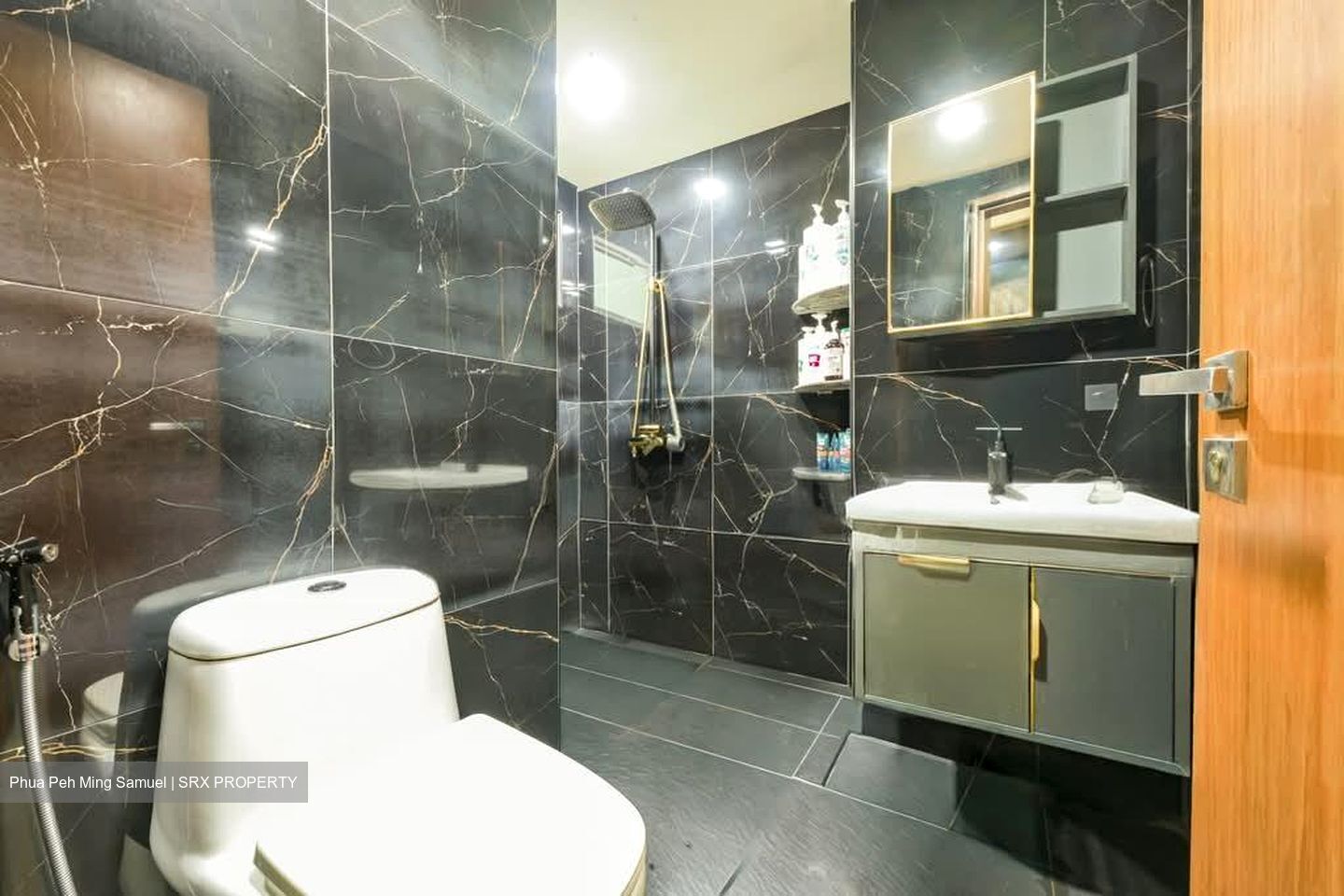 Watercolours (D18), Condominium #592545081